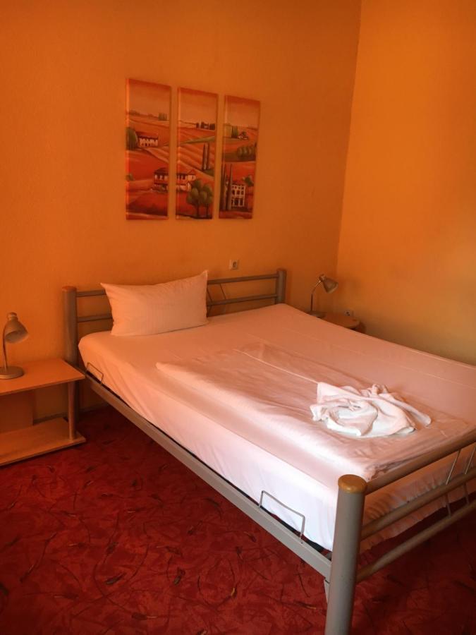 Hotel Pension Streuhof Berlino Esterno foto