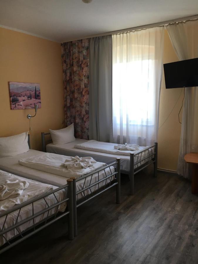 Hotel Pension Streuhof Berlino Esterno foto