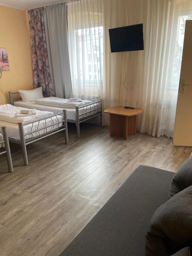 Hotel Pension Streuhof Berlino Esterno foto